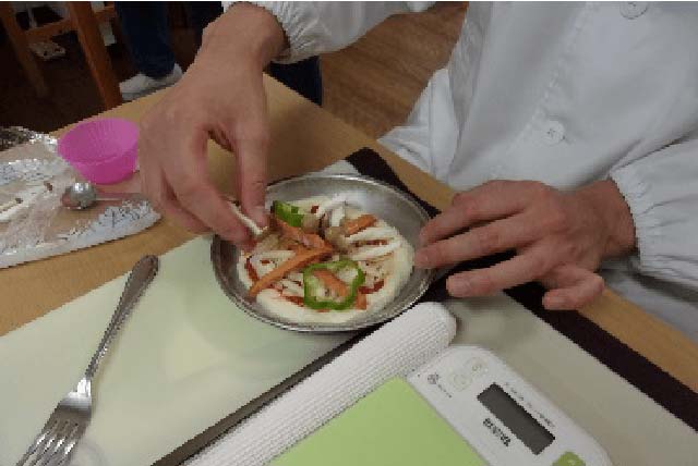 午前8時 パンのお仕事が始まります。